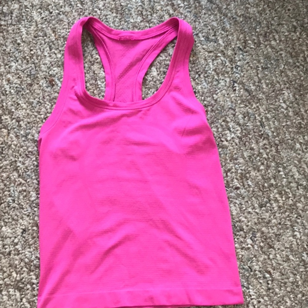 Sonic pink swiftly tech size 2!